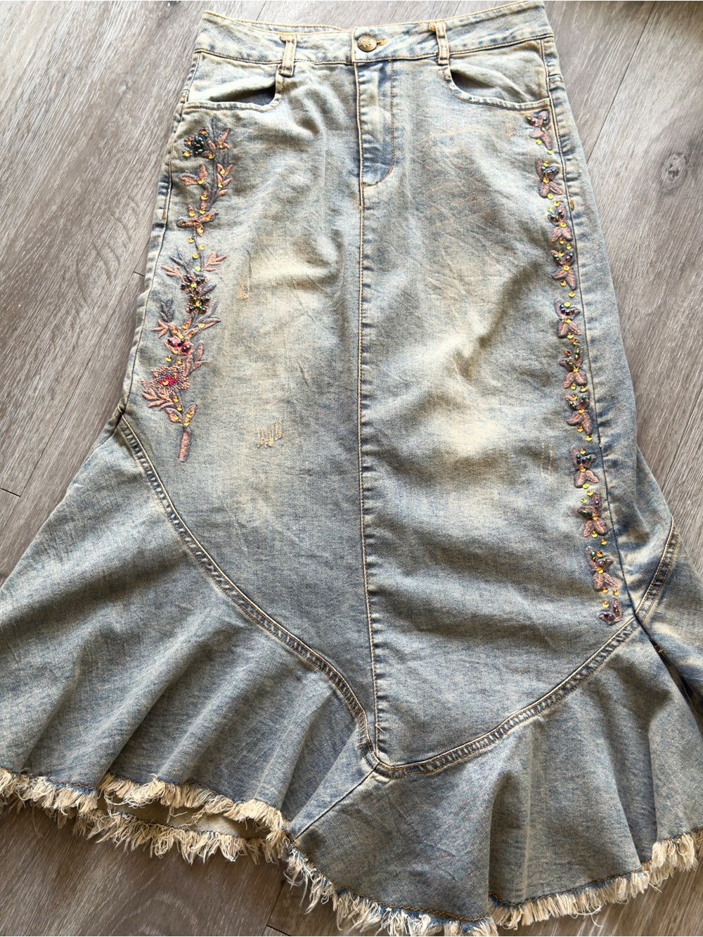 Embroidered Beaded Light Wash Denim Women’s Small Maxi Western Y2K Fairy Skirt